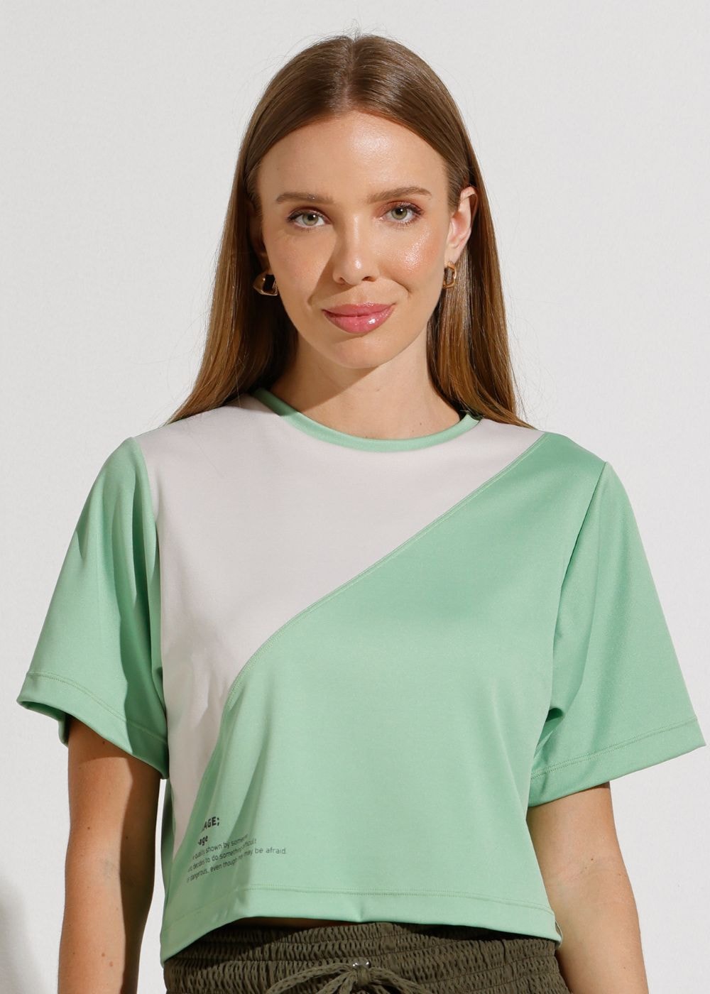 BLUSA CROPPED DUO VERDE / OFF WHITE