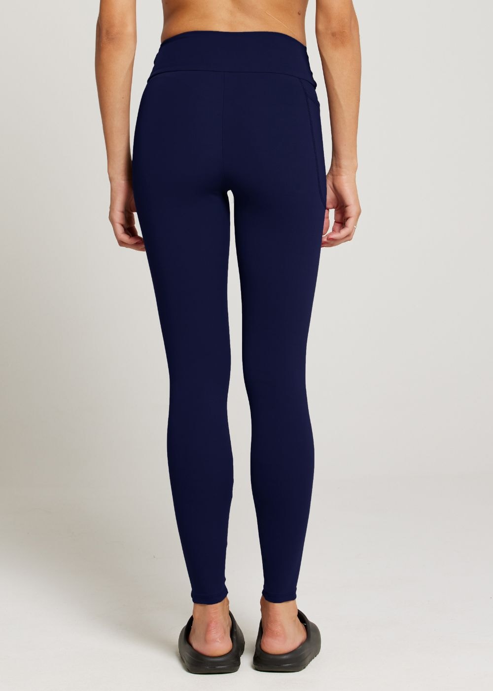 CALÇA LEGGING COM BOLSO NG PRETO