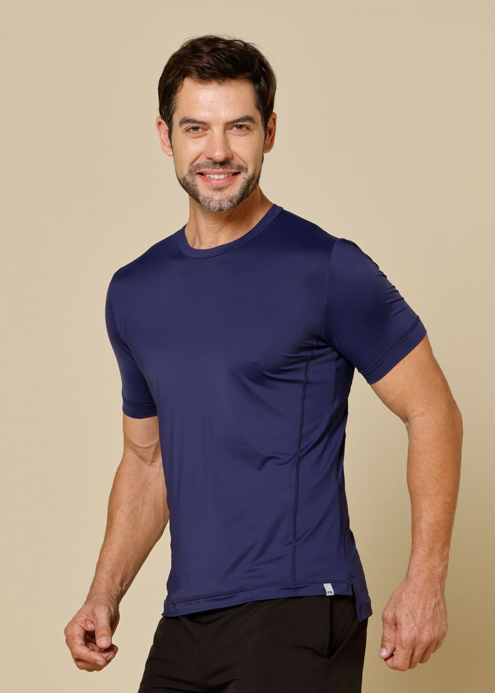 CAMISETA MASCULINA SUERTE PRETO