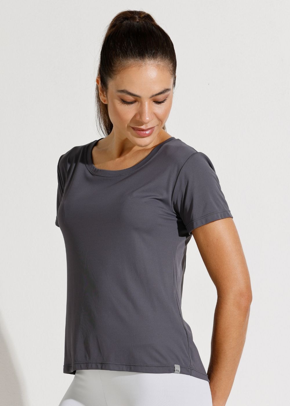 CAMISETA SKIN BRANCO