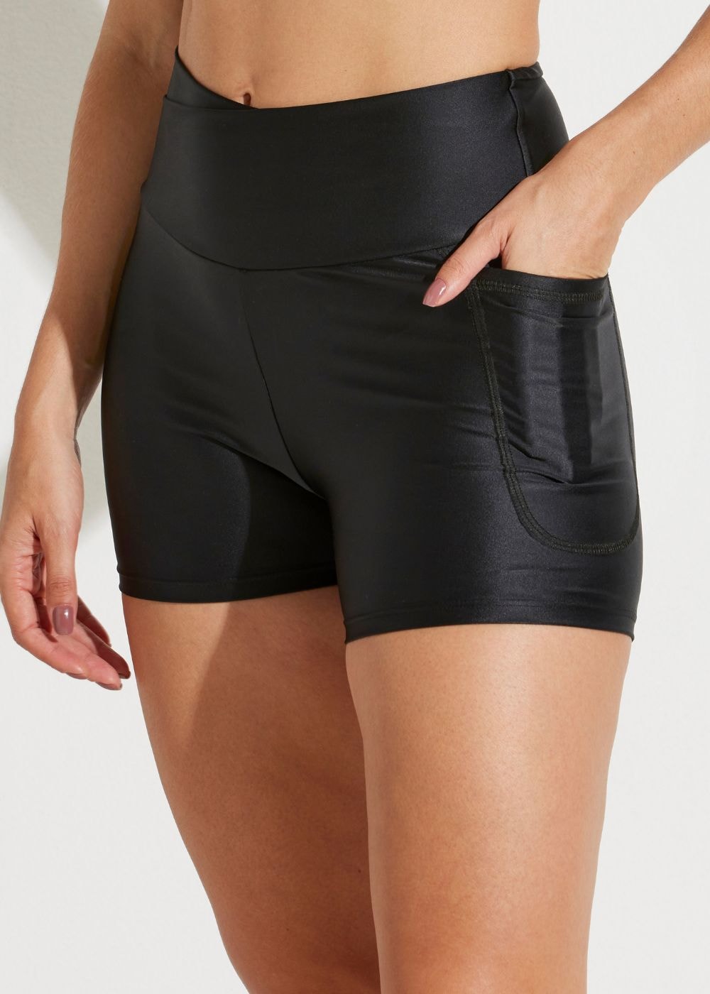 SHORT BOLSO ATK PRETO