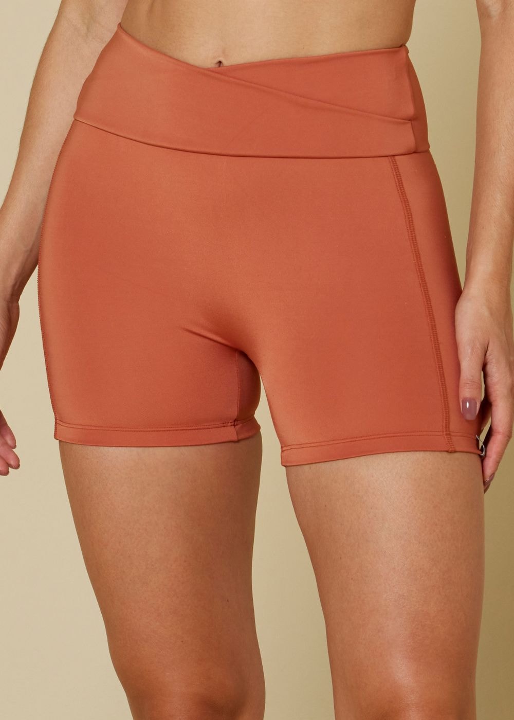 SHORT BRISA MARROM