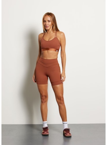 SHORT COM RECORTES MOTION AR MARROM