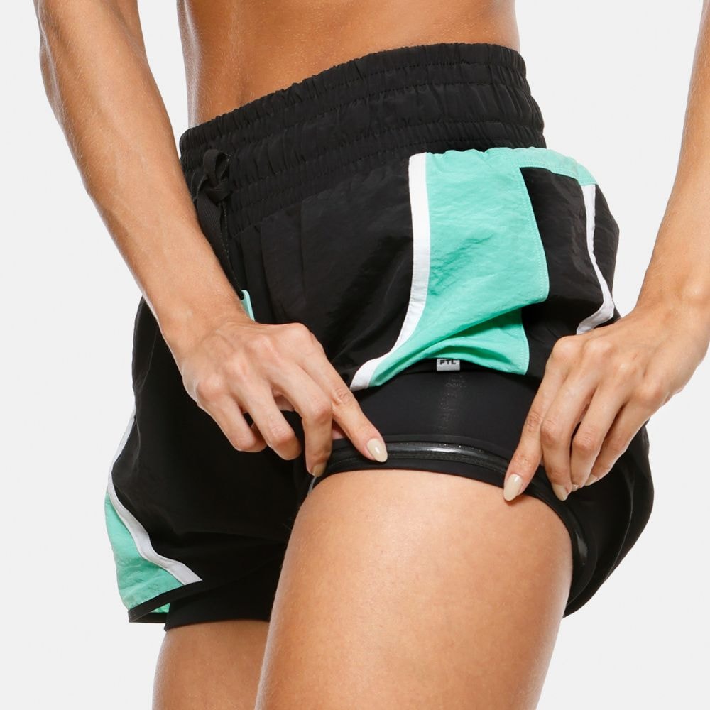 SHORT DE CORRIDA ON PRETO