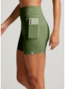 SHORT RUNNER VERDE OLIVA